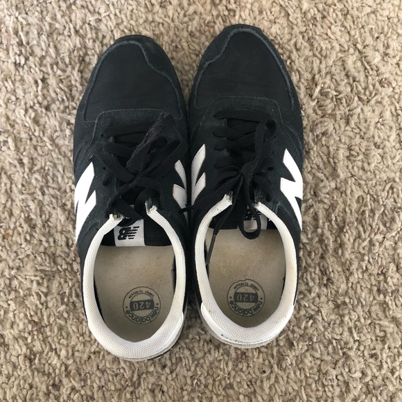 New Balance sneakers - Picture 1 of 4